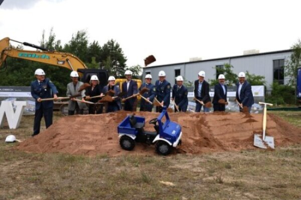 Spatenstich beim THW Roth